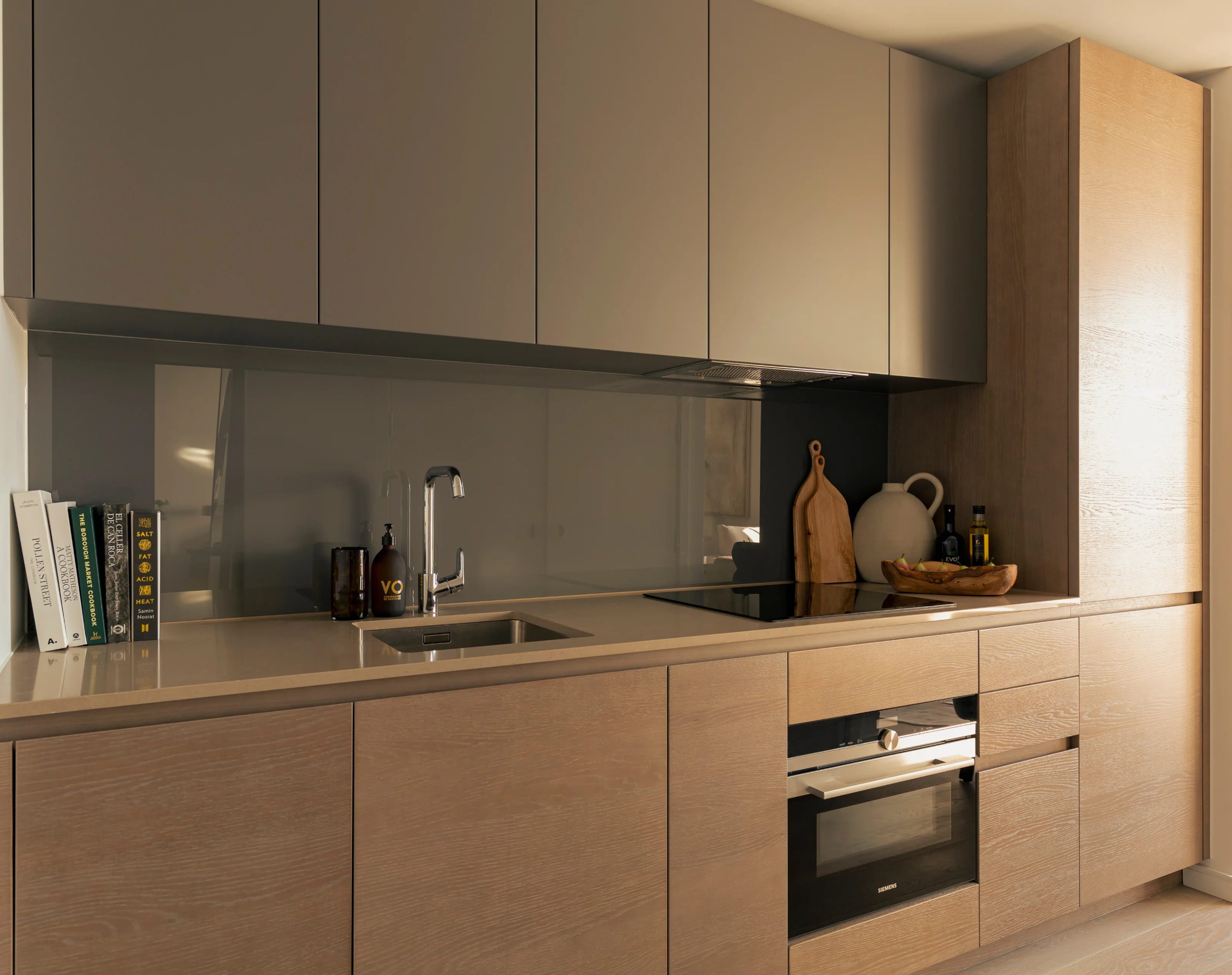 Kitchen with premium worktop in studio apartment in 10 george street