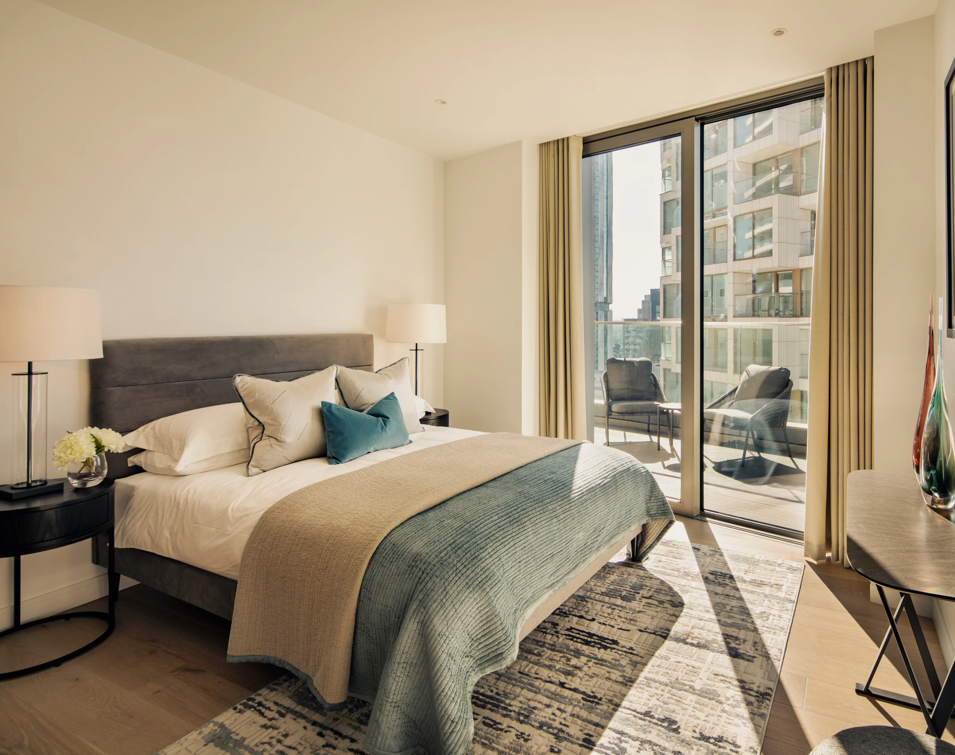 comfortable bed with balcony in 8 water street